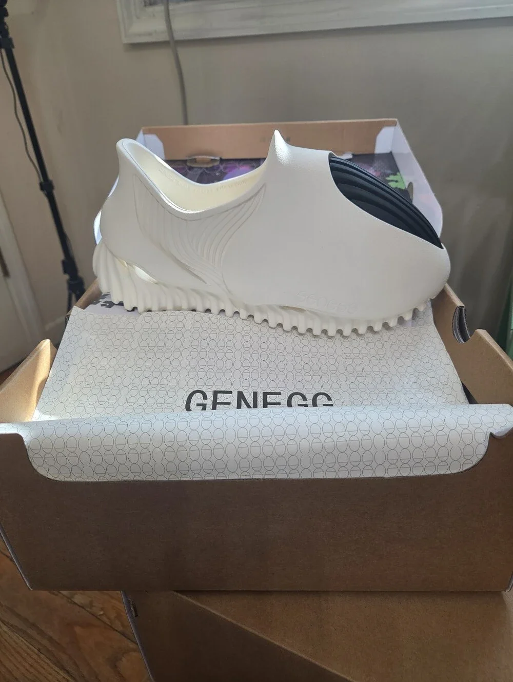 Men's Slip-On Foam Clog in Cream with Black Vent Detail